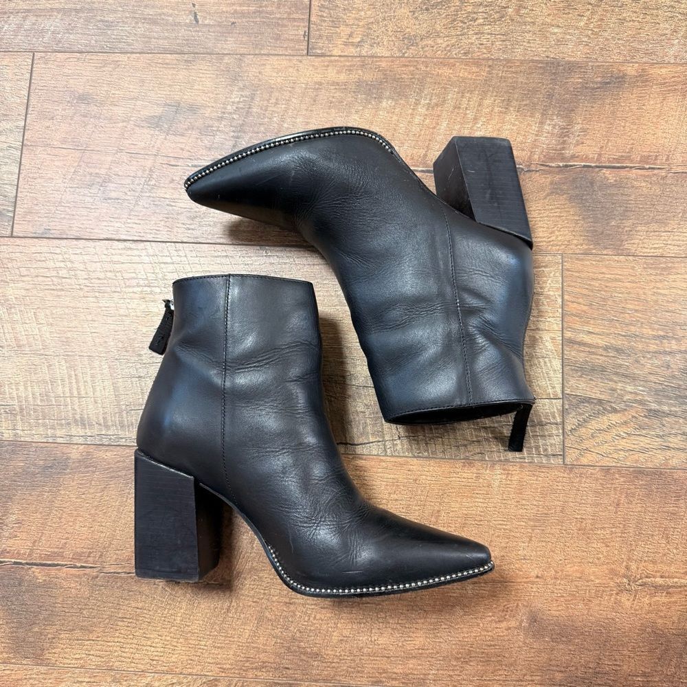 Steve Madden Olga Black Leather Ankle Bootie Size 7 Studded Block Pointed Toe
